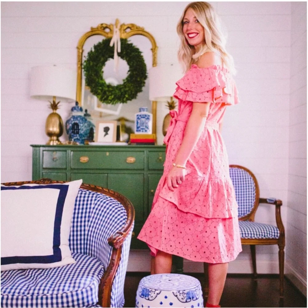 💞Elizabeth Wilson Pink Eyelet ruffle midi dress size small. - Picture 3 of 4